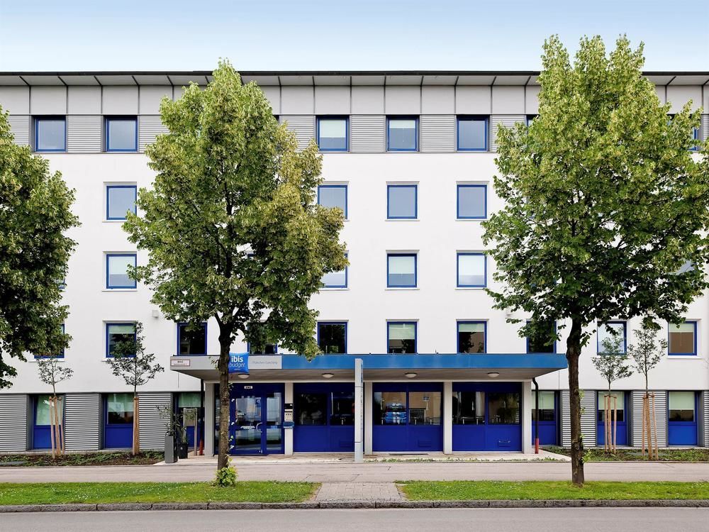 Ibis Hotel Muenchen Garching Garching bei Muenchen Exterior photo